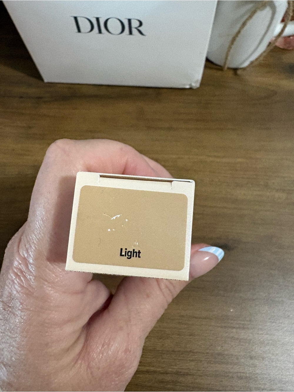 IT Cosmetics CC+ Nude Glow Foundation + Glow SPF 40- Light and Makeup Bag Bundle - Picture 3 of 16